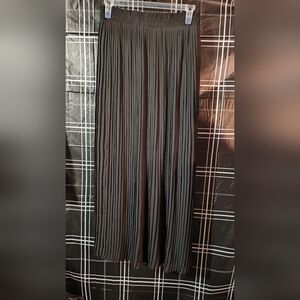 Pleated skirt